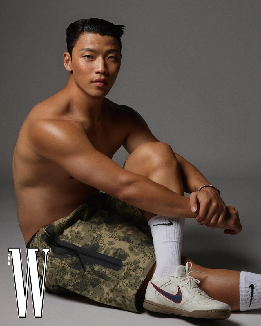 걸그룹과 화보찍어서 행복한 희발 여진구형_4.jpg