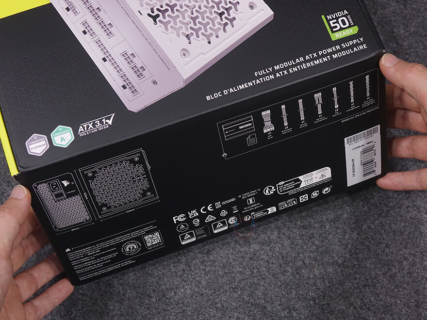 드디어 화이트 색상 RMe 시리즈 출시! 커세어 RM1000e ATX3.1 화이트_17.jpg