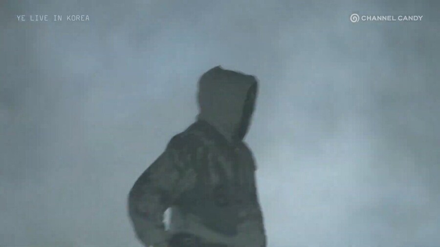 인천에서 콘서트중인 칸예 현재상황_2.png