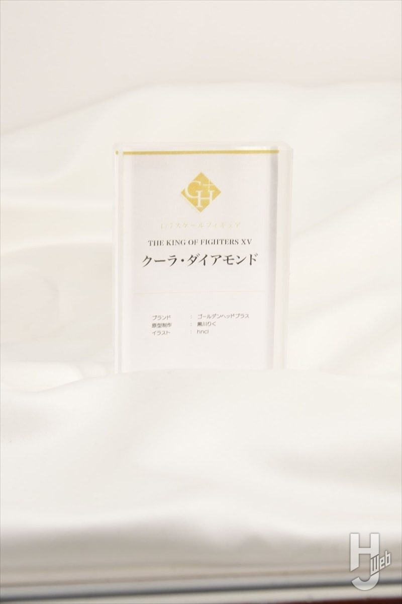 [골든 헤드] 블루 아카이브 - 세리카 수영복 외 전시 사진_15.jpg