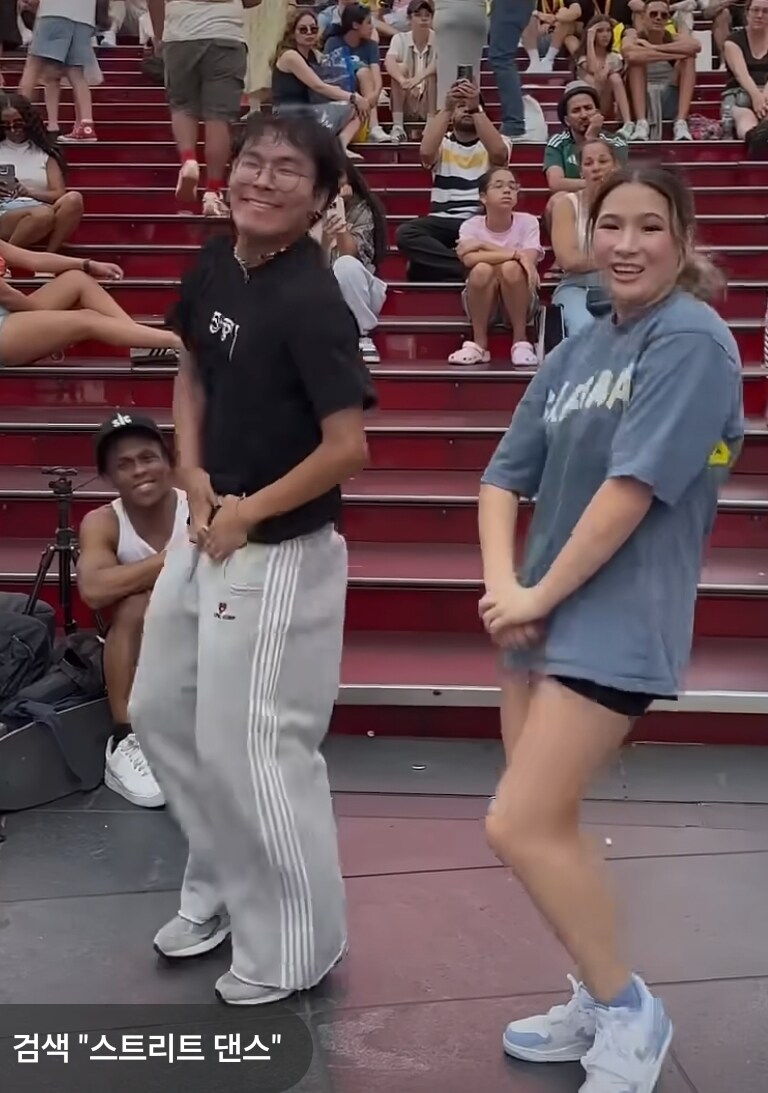 케이팝)춤 쇼츠 보는데 뿜었닼ㅋㅋ_1.jpg