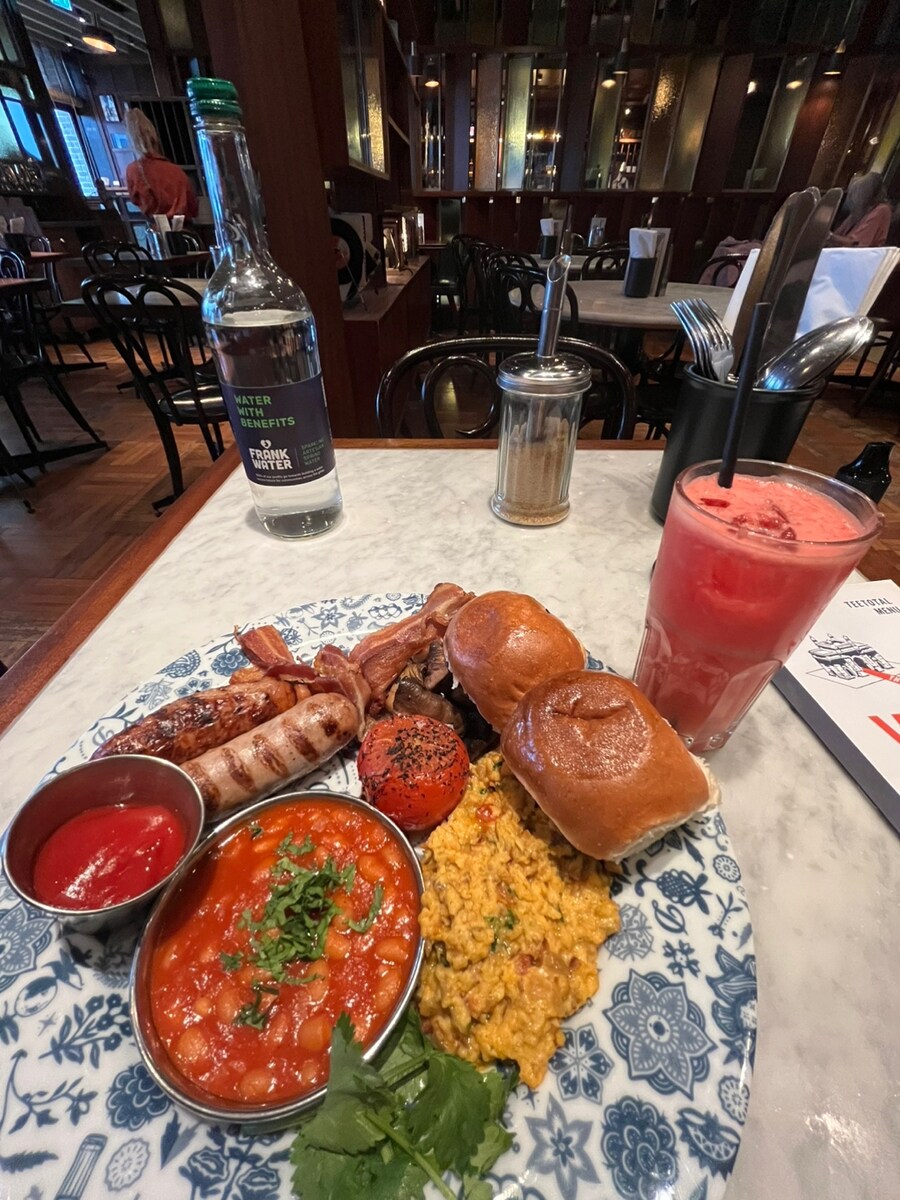 영국 5일간 먹거리 후기, 영국에 있는 다른 나라 요리는 맛있네요_17.jpg