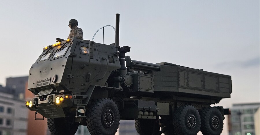 1/35 Foreart USMC M142 HIMARS 발사 (w. LED)_11.jpg