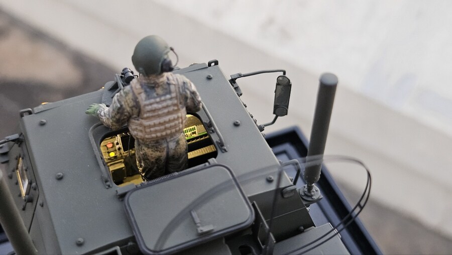 1/35 Foreart USMC M142 HIMARS 발사 (w. LED)_14.jpg