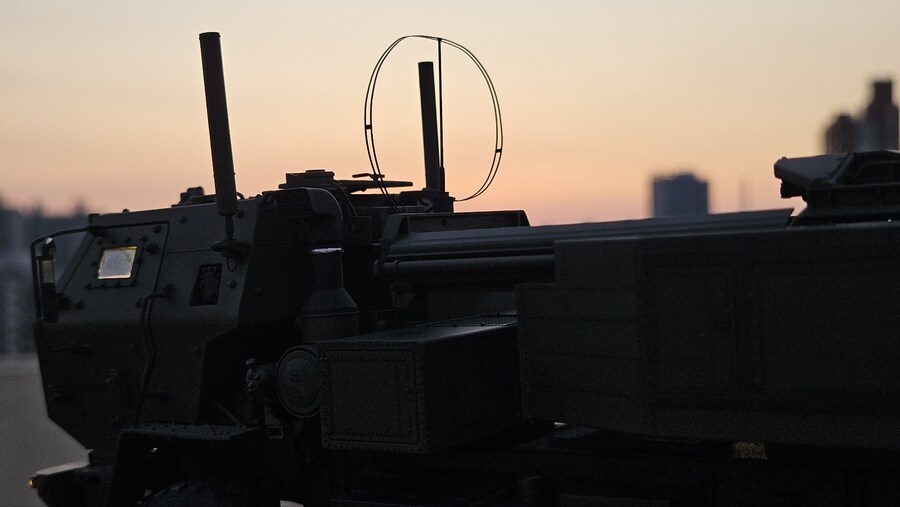 1/35 Foreart USMC M142 HIMARS 발사 (w. LED)_19.jpg