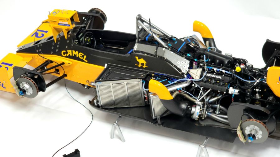 [BEEMAX] 1/12 LOTUS 99T by AyrtonSenna_16.jpg