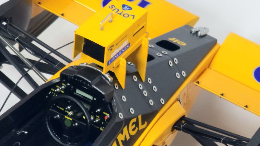 [BEEMAX] 1/12 LOTUS 99T by AyrtonSenna_30.jpg