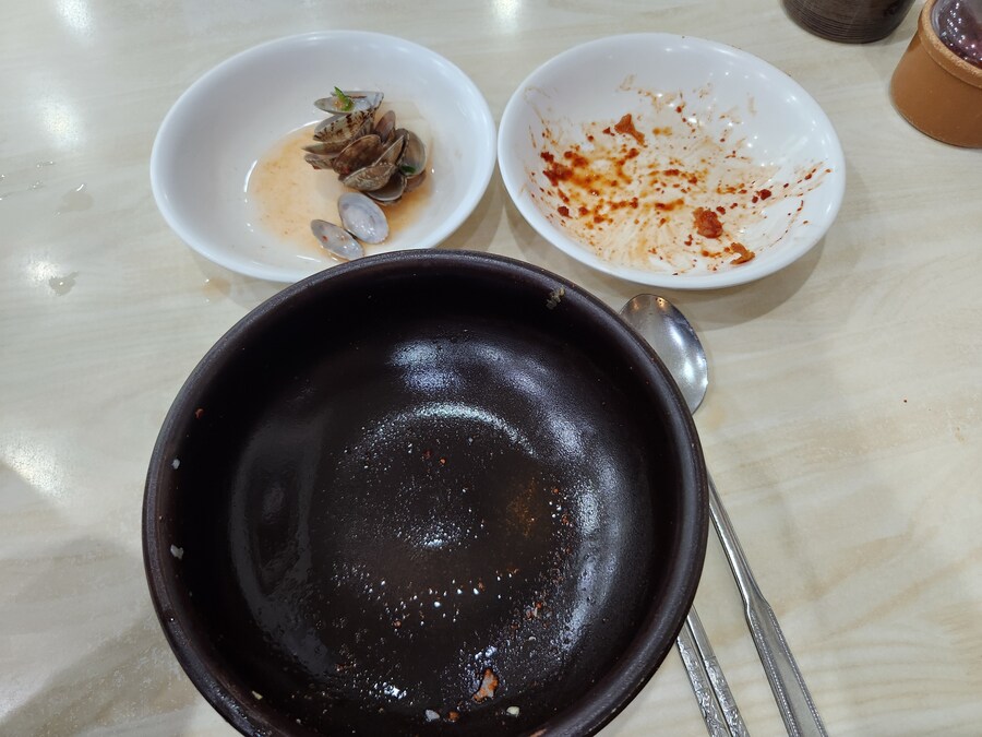 더운날에 먹어야 더 좋은 마포칼국수_7.jpg