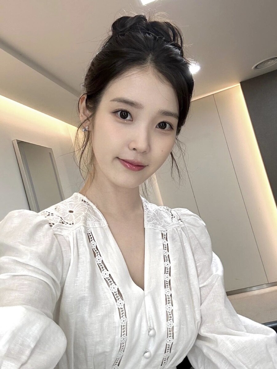 [IU] 2025.08.01 박보검의 칸타빌레, 몰래 온 손님 아이유_2.jpg
