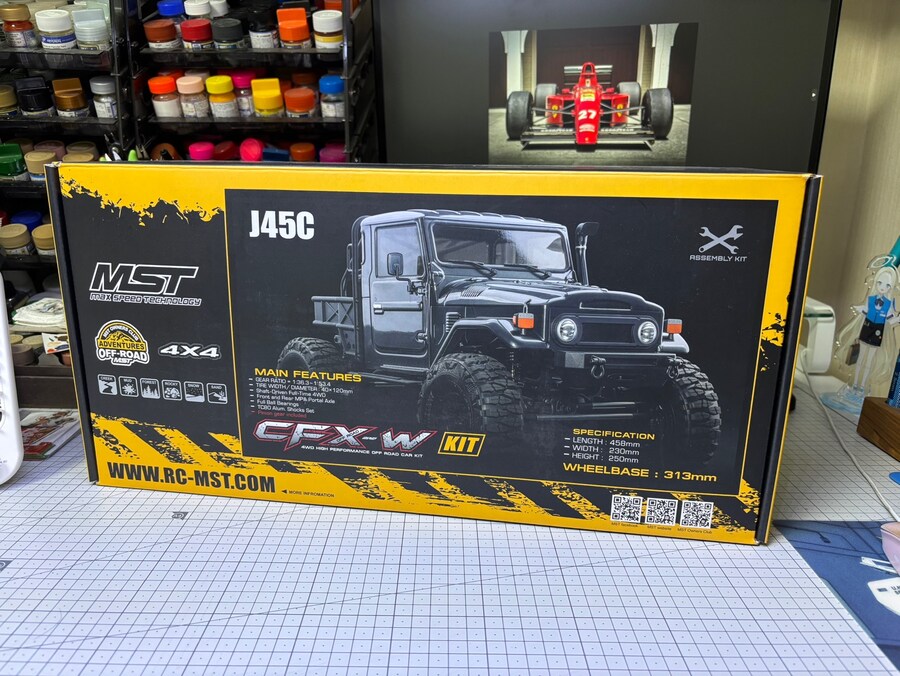 1/8 MST CFX-W J45C 완성_1.jpg