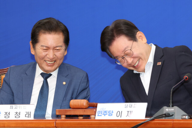 이재명, 민주 정청래 신임 대표에 당선 축하 통화…"원팀 정신 당부"_1.jpg