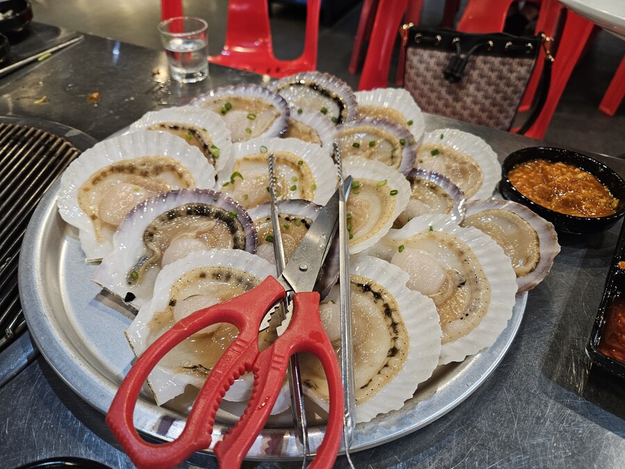 회 포함 수산물을 저렴한 가격에 먹을수 있는 경남 진해 동부회센타_21.jpg