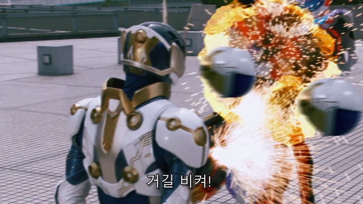 [가면라이더 기츠] 너무 빨리 가버린 중간폼_15.jpg