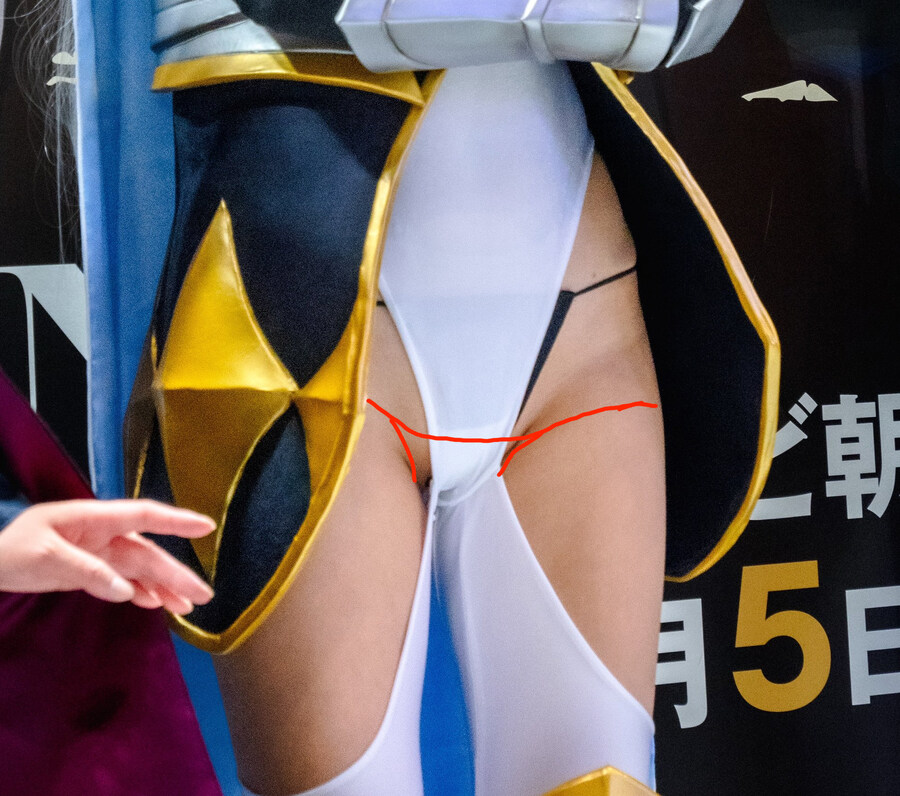 일본의 애니 공식 코스프레에서 차마 구현하지 못한 것_6.jpg