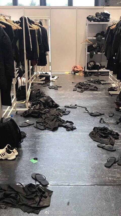 중국 정부에서 진심 개빡쳐서 철퇴를 휘두른 패션쇼_2.jpg