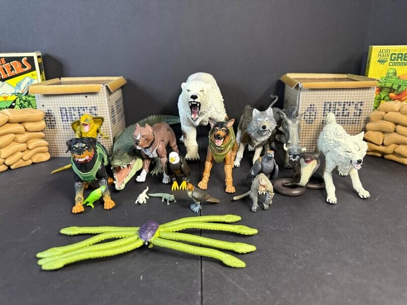 [해즈브로] 지.아이.조 스네이크 아이즈와 북극곰_19.jpg