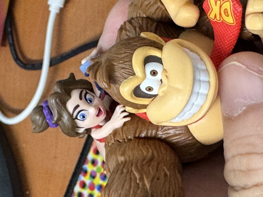 이런 퀄리티의 아미보를 국내 정발 안해주다뇨 ㅠㅠ_3.jpg