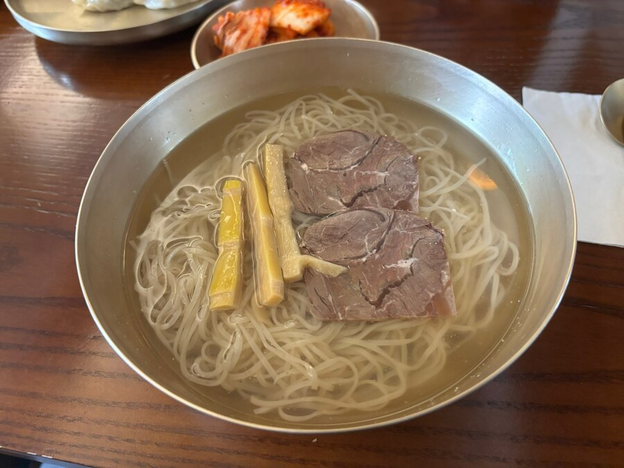 한국 압구정 "면서울"_3.jpg