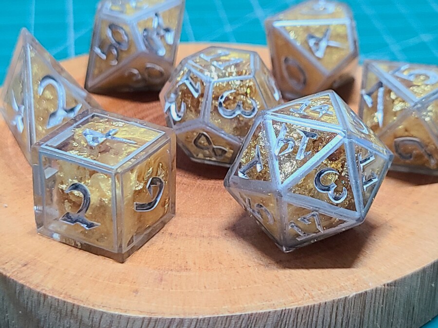 DnD 세션 감상 겸 파티원들에게 선물한 레진 주사위_17.jpg