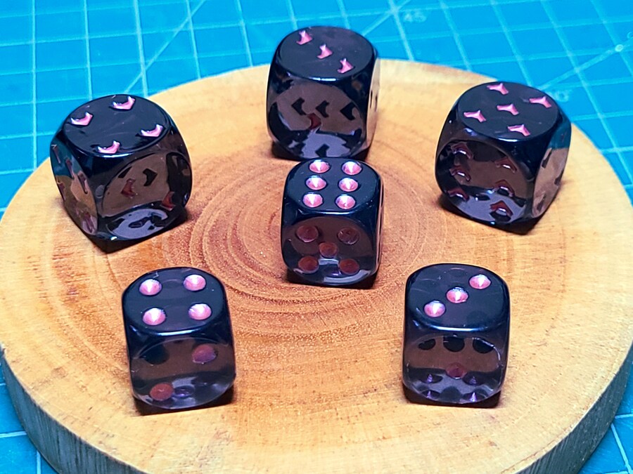 DnD 세션 감상 겸 파티원들에게 선물한 레진 주사위_26.jpg