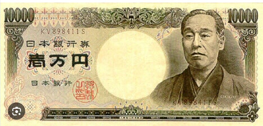 로닌 VS 용과같이 유신 인물 비교_48.jpg