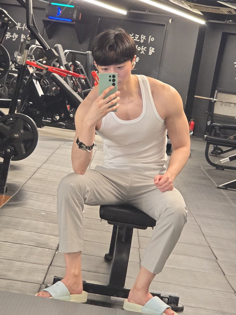 나 짧은머리 어울릴까?_1.jpg