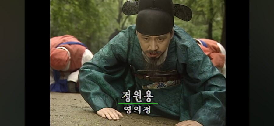 전세계 통틀어봐도 희귀한 왕위 즉위 케이스_5.jpg