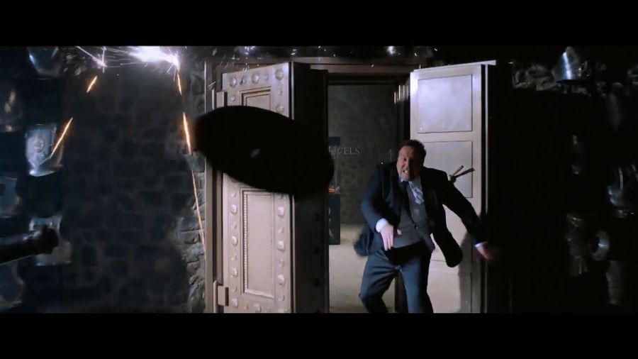 [MCU]캡틴 아메리카처럼 멋지게 방패를 던지고 싶었던 해피_3.jpg