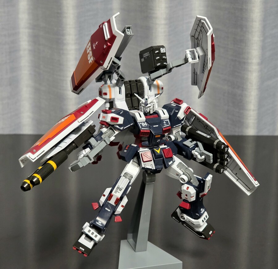 [HG] 풀아머 건담_건담 썬더볼트_16.jpg