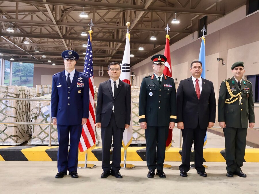 마침내 고향으로 돌아가는 4명의 튀르키예 병사들_1.jpg