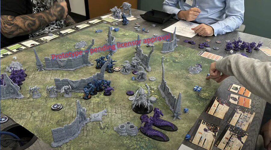 스타크래프트) 보드게임 미니어처 실물 공개됨_1.png