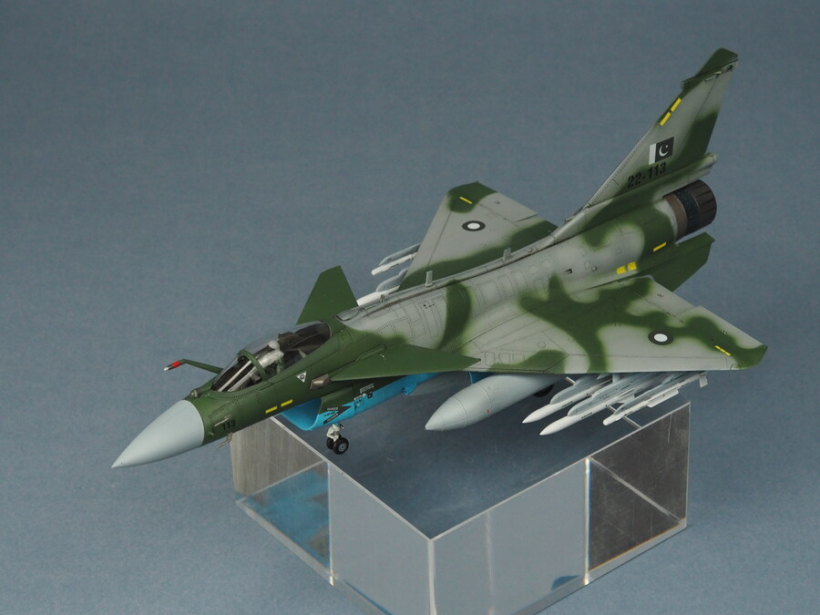 Trumpeter 1/72 J-10CE & Rafale (2 in 1)_16.jpg