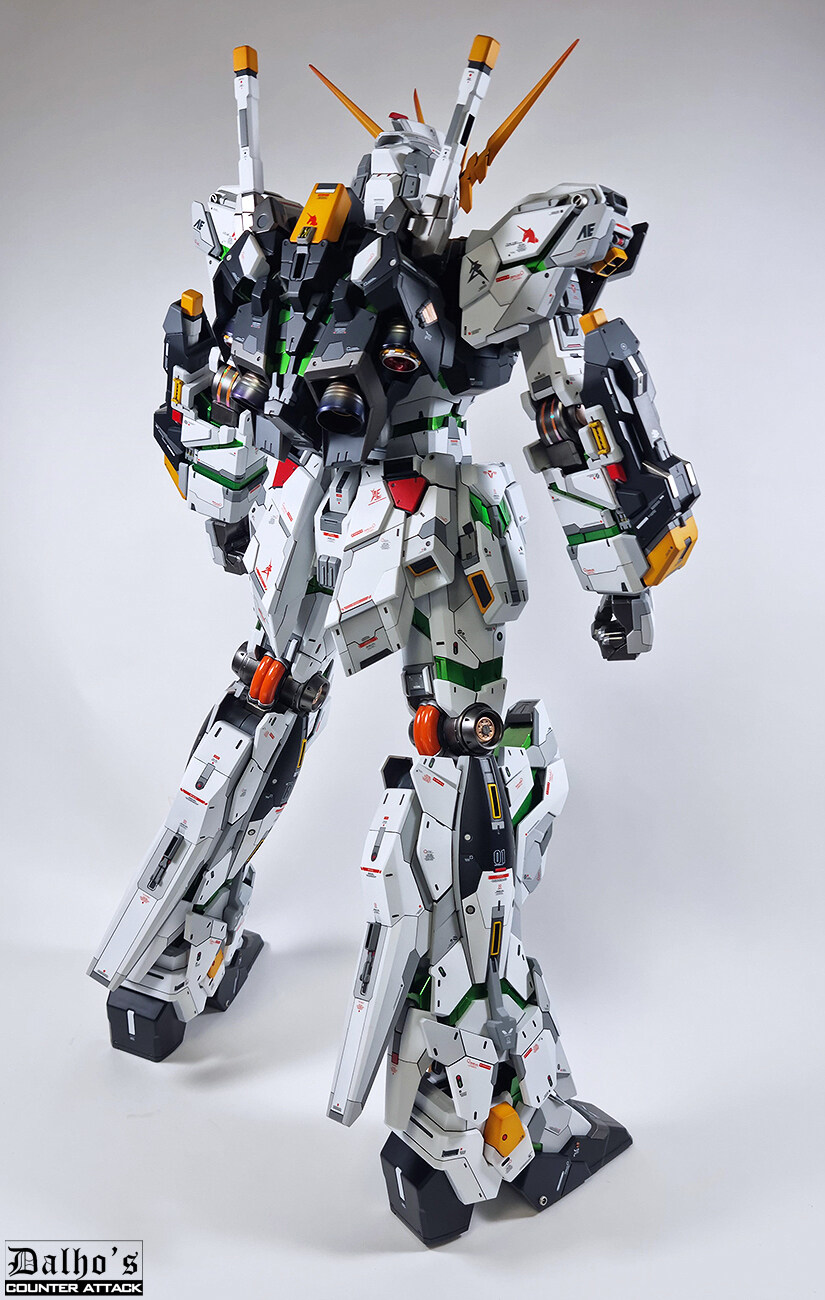 [完成] 1/48 메가사이즈 유니콘 뉴건담 커스텀_5.jpg