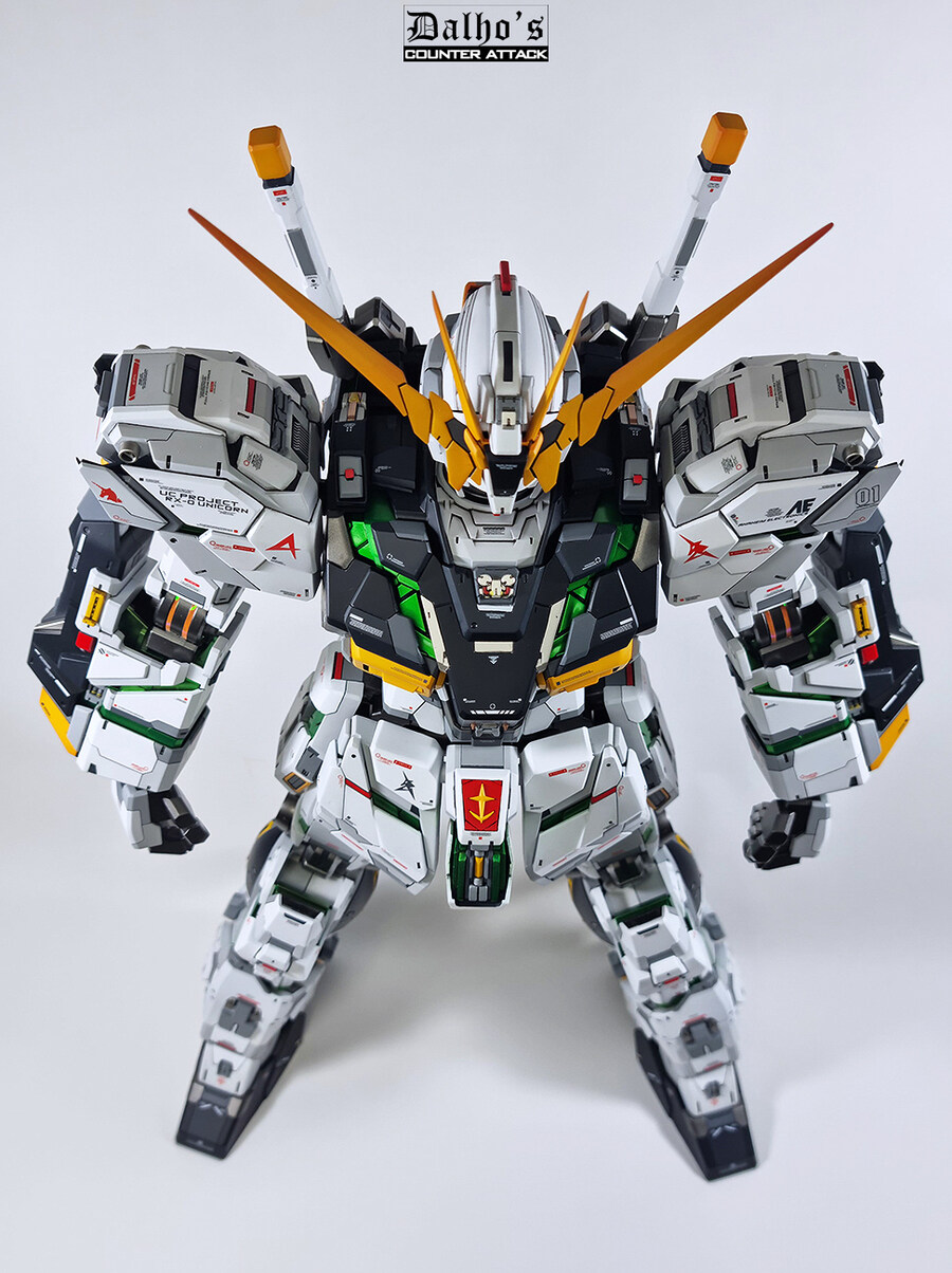 [完成] 1/48 메가사이즈 유니콘 뉴건담 커스텀_9.jpg