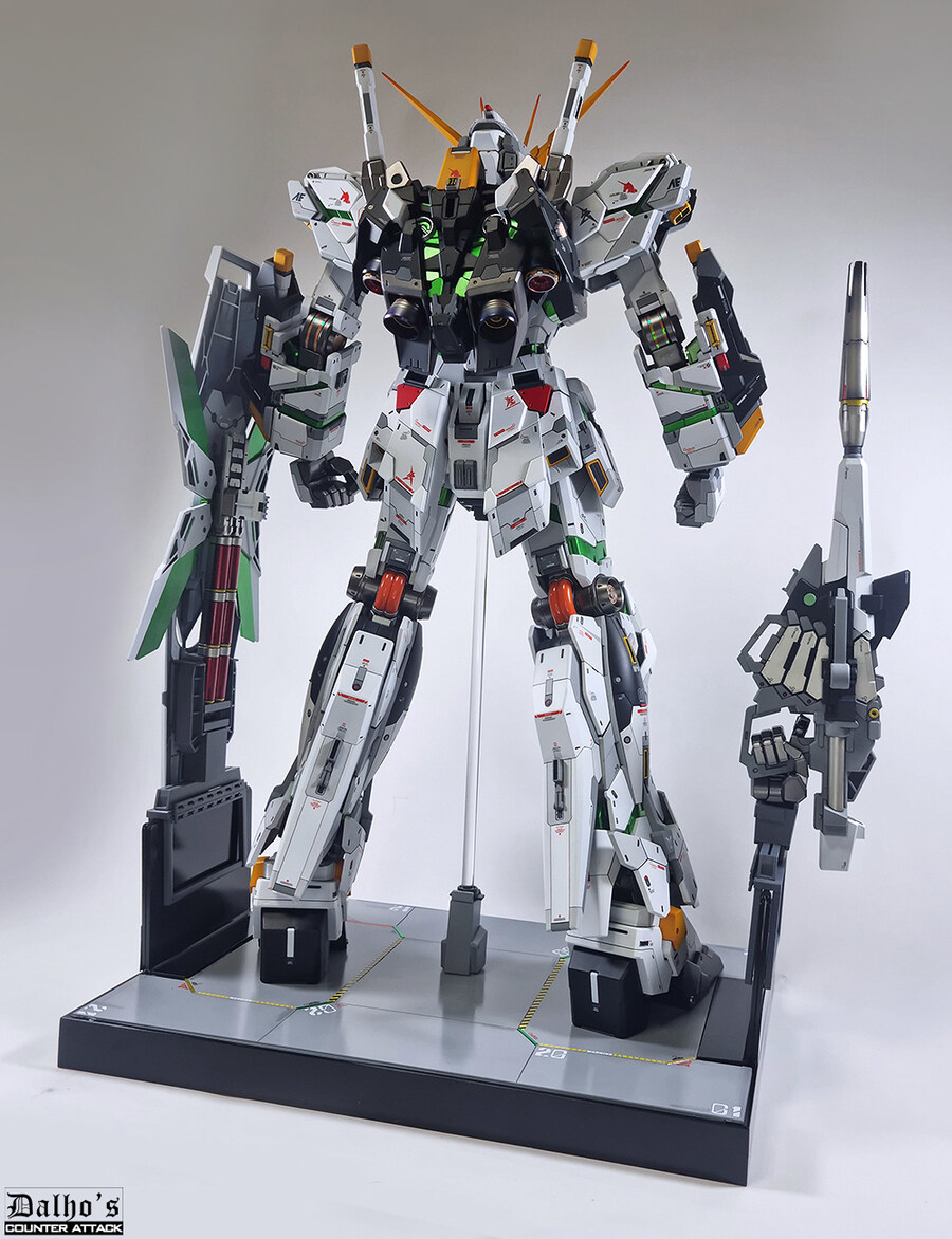 [完成] 1/48 메가사이즈 유니콘 뉴건담 커스텀_25.jpg