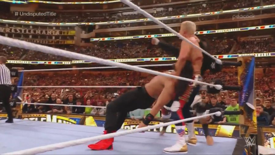 레슬매니아39때의 코디 로즈_2.jpg