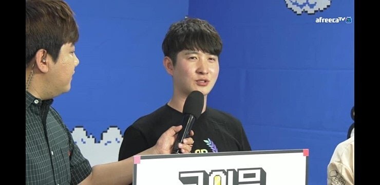 [아프리카TV] 용호의권(고인물 게임대회 우승)🏆🍓딸기(김영준)_2.jpg