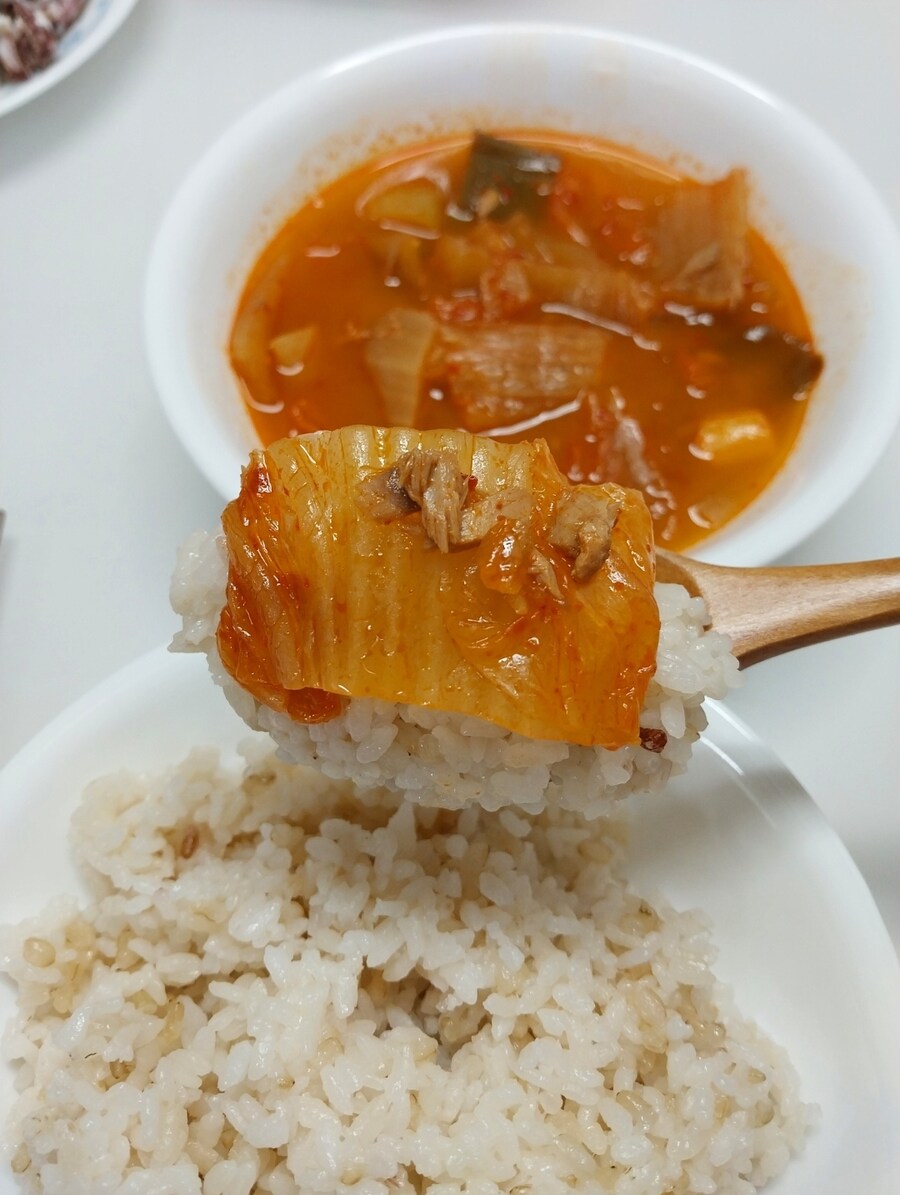 집밥-참치김치찌개 백반_8.jpg