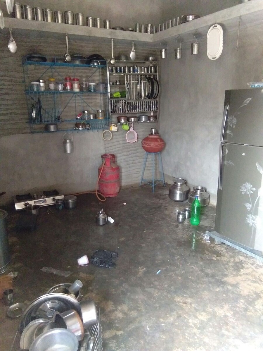 더운지방 개도국 전형적인 집.jlg_7.jpg