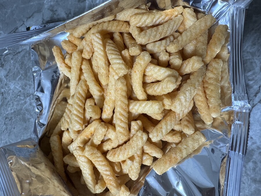 결국나와버린 일본 김치새우깡_2.jpg