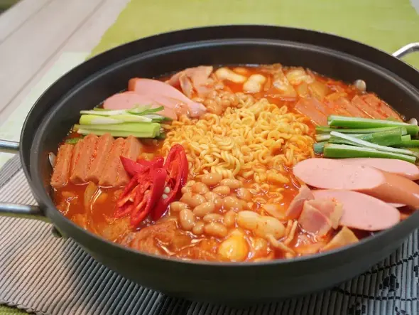 루리웹이 분탕에 취약하면서도 강한 이유_1.webp