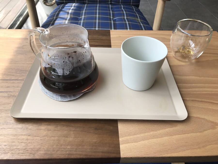 커피 좀 줄까?_1.jpg