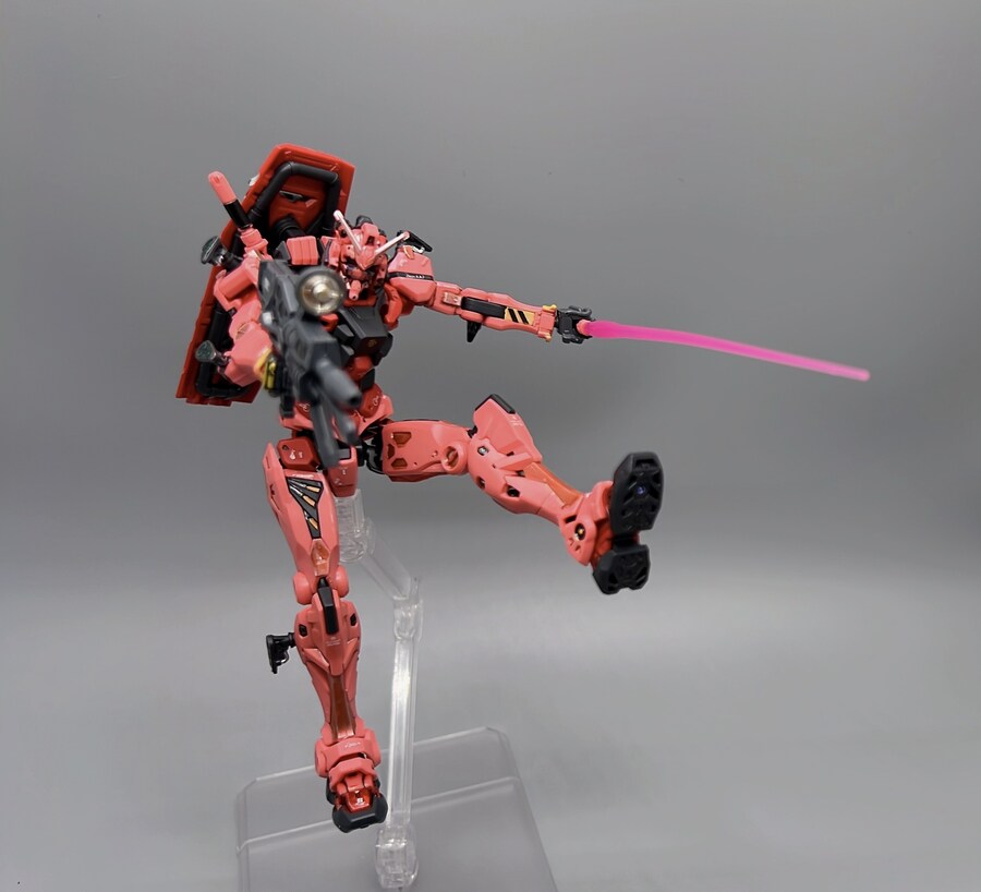 HG 붉은건담 조립해 봤습니다_4.jpg