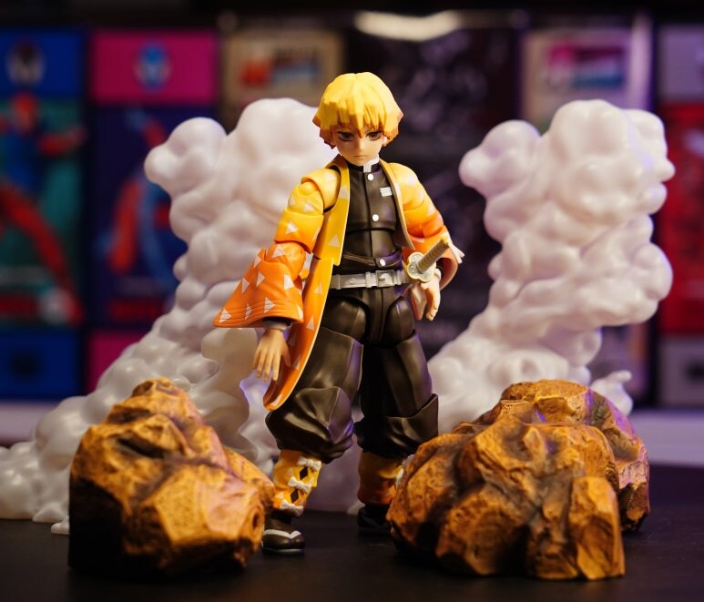 귀멸의 칼날 젠이츠 액션피규어로 번개의 호흡 포징하기📸_4.jpg