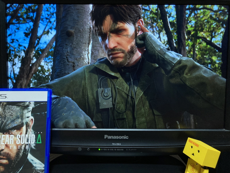 메탈기어 솔리드 Δ(델타) : 스네이크 이터 (일본판)_38.jpg