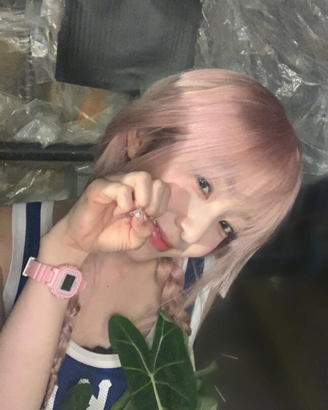 '34세' 레드벨벳 아이린, 나이 안 믿기는 동안 미모…'핑크 헤어도 완벽 소화'_2.jpg