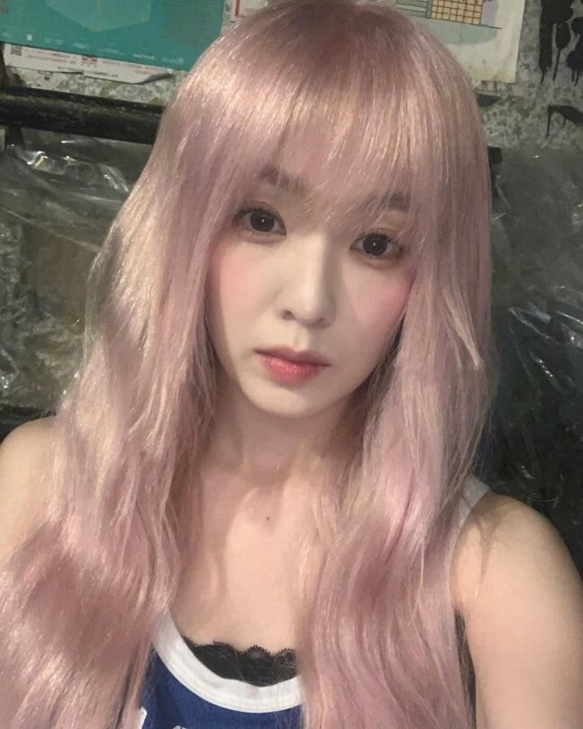 '34세' 레드벨벳 아이린, 나이 안 믿기는 동안 미모…'핑크 헤어도 완벽 소화'_4.jpg