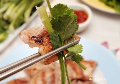 의외로 고수랑 먹으면 맛있다는것 .jpg_3.jpg