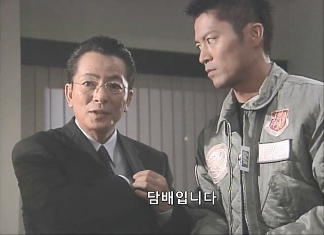 경찰 메뉴얼을 비웃는 테러리스트_6.jpg