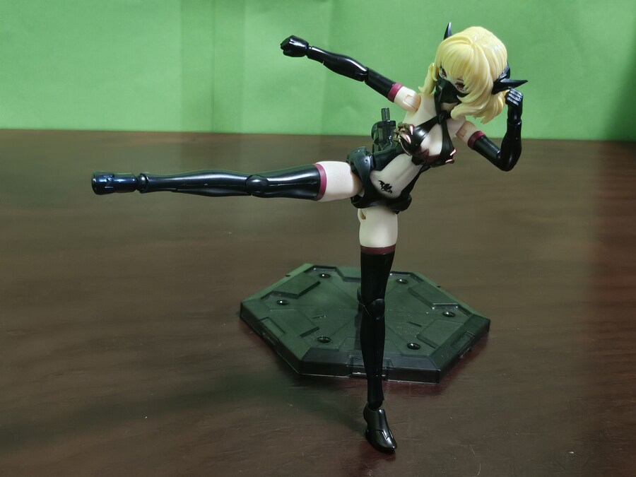 이스턴 모형 (A.T.K GIRLS) 어택걸 시리즈 엔드리스 나이트 카밀라 (2)_265.jpg